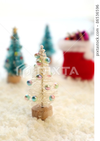 迷你聖誕樹和聖誕靴 迷你聖誕樹和聖誕靴 86536596