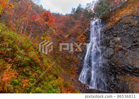 秋田縣北秋田市森吉山之秋立又溪谷一瀧 秋田縣北秋田市森吉山之秋立又溪谷一瀧 86536811