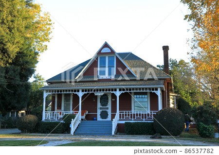 Victorian single-family home near Los Angeles, Letlands, California Victorian single-family home near Los Angeles, Letlands, California 86537782
