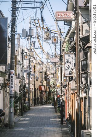 東京都杉並區充滿復古氣息的餐飲區阿佐谷星路 86538501