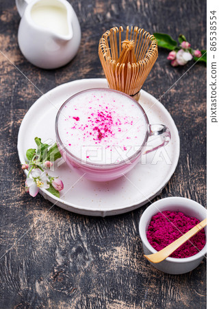 Pink matcha latte with milk Pink matcha latte with milk 86538554