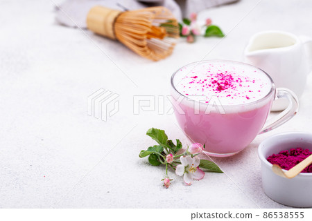Pink matcha latte with milk Pink matcha latte with milk 86538555