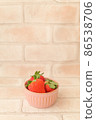 Strawberries on a plate 86538706