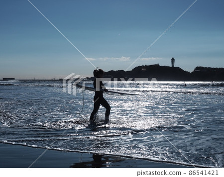 surfer 86541421