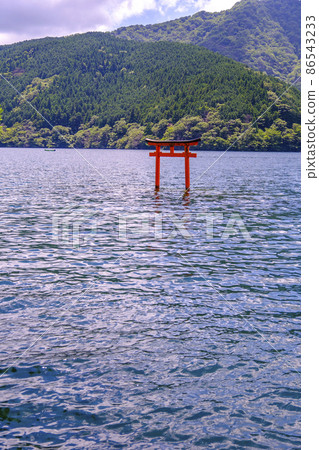 蘆之湖的箱根神社 86543233