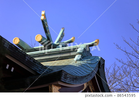神社的屋頂（葛飾區川端諏訪神社） 86543595