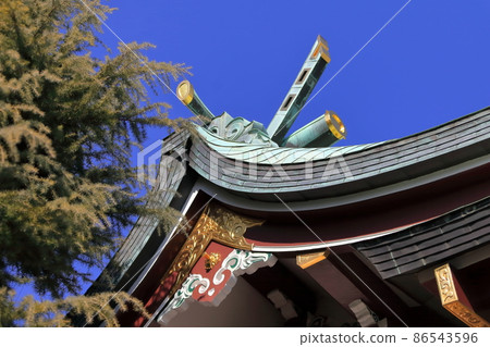 神社的屋頂(葛飾區川端諏訪神社) 神社的屋頂(葛飾區川端諏訪神社) 86543596