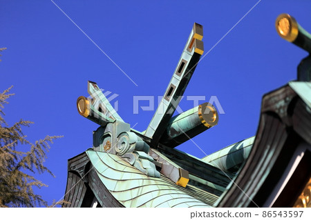 神社的屋頂（葛飾區川端諏訪神社） 86543597