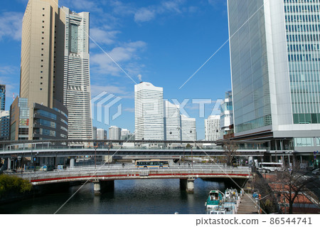 Minato Mirai在晴朗的天氣裡 Minato Mirai在晴朗的天氣裡 86544741