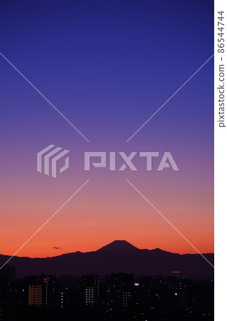 Mt. Fuji in Kataware (Fuji in Dusk) 86544744