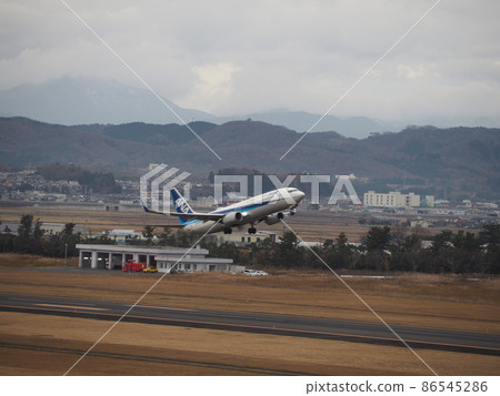 Flying aircraft 86545286