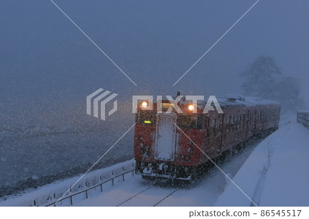 Himi Line in winter when it snows Himi Line in winter when it snows 86545517