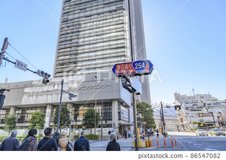 東京都文京區文京市民中心和春日通富坂下十字路口 東京都文京區文京市民中心和春日通富坂下十字路口 86547082