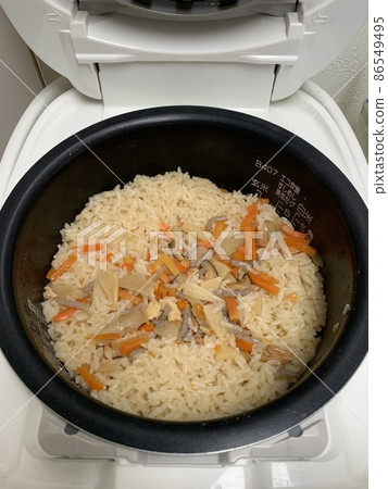 煮熟的米飯 86549495
