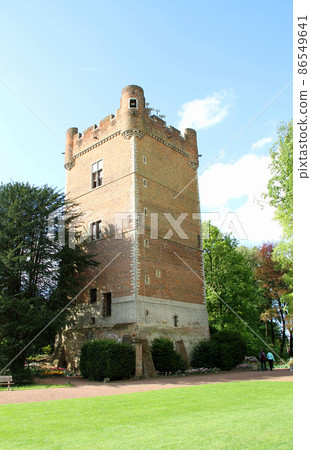 Groot-Bijgaarden 城堡內的塔樓 86549641