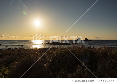 Winter on the Manazuru Peninsula in Manazuru Town, Ashigarashimo District, Kanagawa Prefecture, a scenic spot on the Izu Peninsula Winter on the Manazuru Peninsula in Manazuru Town, Ashigarashimo District, Kanagawa Prefecture, a scenic spot on the Izu Peninsula 86549822