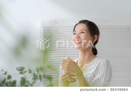 PET瓶女補水 86549864