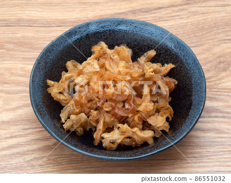 Grilled scallops with scallops 86551032