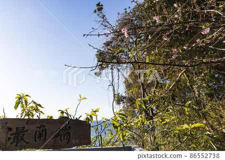 Winter on the Manazuru Peninsula in Manazuru Town, Ashigarashimo District, Kanagawa Prefecture, a scenic spot on the Izu Peninsula 86552738