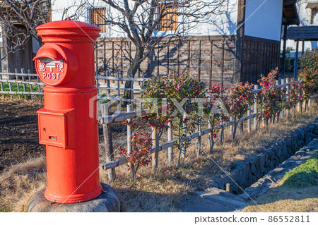 Midwinter Nanbata Castle Park, near the front gate of the former Suzuki family, post box, Fujimi City Midwinter Nanbata Castle Park, near the front gate of the former Suzuki family, post box, Fujimi City 86552811