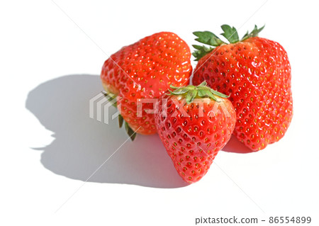 Strawberries 86554899