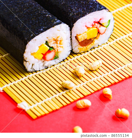 Ehomaki Setsubun Bean Maki [Image of February (Kisaragi)] 86555134