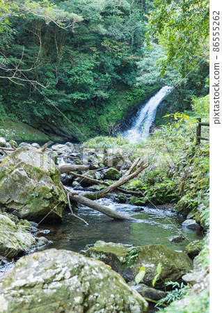 Materia Falls 86555262