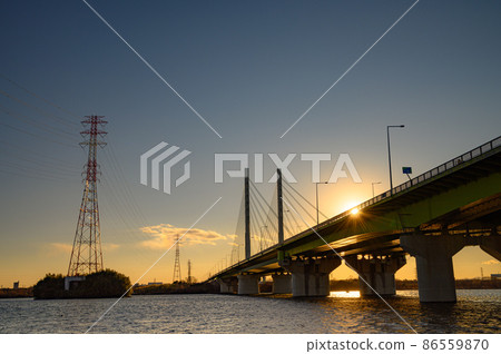 Sakitama Bridge at dusk, scenic spot in Toda City, Saitama Prefecture 86559870