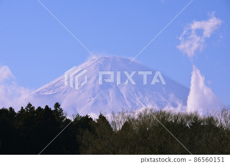 雪景中的富士山 / 神奈川縣箱根町 86560151