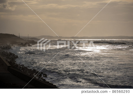 Winter Sea of Japan, Komatsu City, Ishikawa Prefecture, Ataka Beach Winter Sea of Japan, Komatsu City, Ishikawa Prefecture, Ataka Beach 86560293