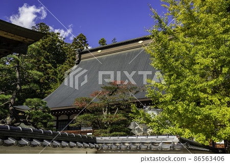 Enzan Erinji Main Hall Koshu City, Yamanashi Prefecture Enzan Erinji Main Hall Koshu City, Yamanashi Prefecture 86563406