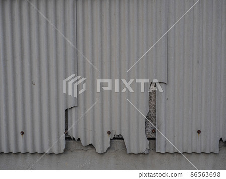 [石板] 城市中的破舊建築 86563698
