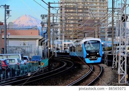 Shizuoka Railway Illustration Touch 220203pm 4:39 Shizuoka Railway Illustration Touch 220203pm 4:39 86565071