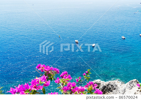 Amalfi coast, Italy 86570024
