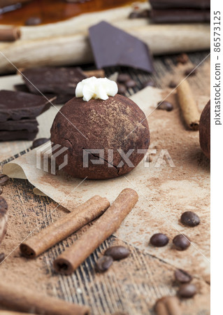 traditional dessert sweetness chocolate potato 86573125
