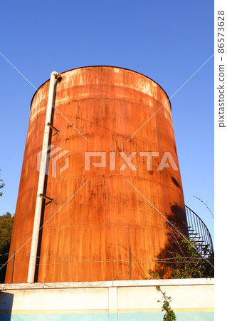 生鏽的坦克 86573628