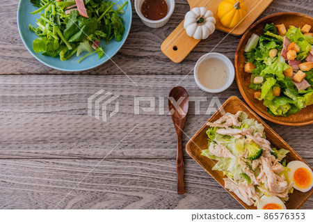 Salad vegetable vegetable tableware bird's-eye view shooting image 86576353