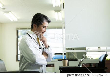 醫生在線醫療遠程醫療微笑 醫生在線醫療遠程醫療微笑 86576785