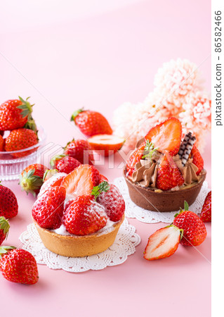 Strawberry tart buffet Strawberry tart buffet 86582466