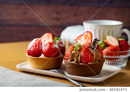 草莓撻咖啡館 86582473