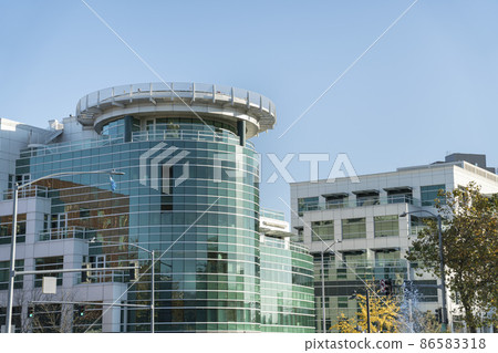 Tall glass and concrete buildings at Tacoma, Washington 86583318