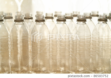 PET bottle to be recycled PET bottle to be recycled 86583752