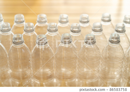 PET bottle to be recycled PET bottle to be recycled 86583758