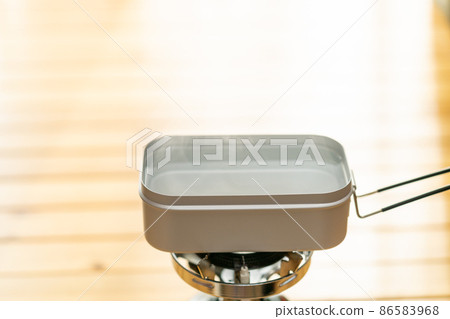 Mestin on the table 86583968