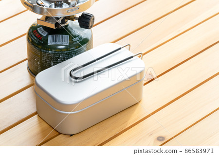 桌子上的麥斯汀 桌子上的麥斯汀 86583971