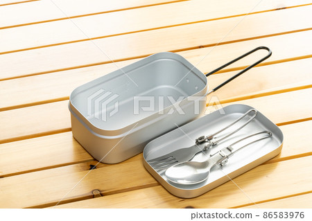 Mestin on the table 86583976