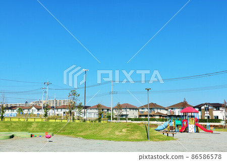 City of blue sky Park scenery 86586578