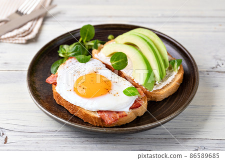 toast with fried egg toast with fried egg 86589685