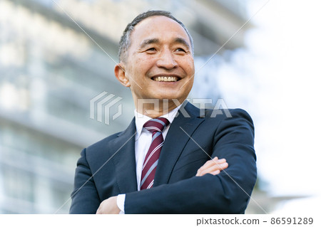 Business senior suit portrait 86591289