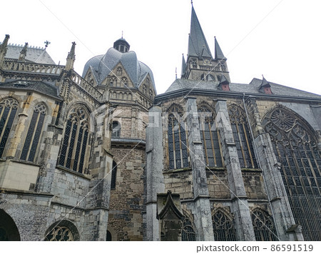 Aachen Cathedral is a Roman Catholic church in Aachen at Germany. 86591519